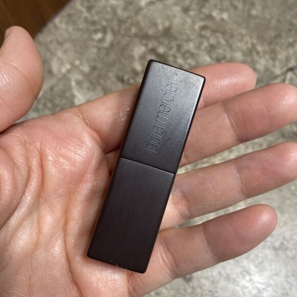 Laura Mercier Velour Lovers Lip Colour ~ AN AFFAIR 3.6g/0.12oz  Brand new (READ) - Picture 6 of 7